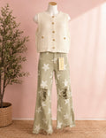 Written in the Stars Distressed Jeans